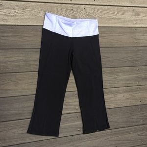 Lululemon Black Capri Pant 6